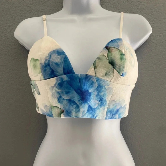 Revolve NBD The Naven Twins Lately Crop Top Floral Blue White Size Small - Picture 1 of 8